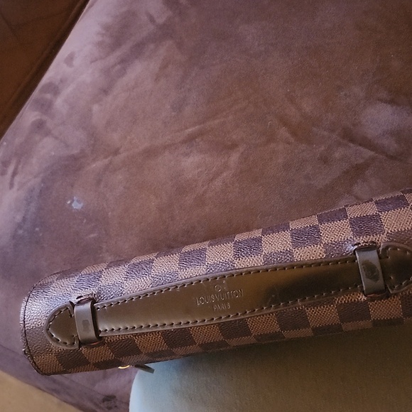 BEAUTIFUL LEATHER MENS LOUIS VUTTION, CARRY BAG. - Picture 4 of 10